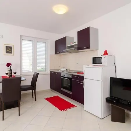 Goran - Modern And Spacious Διαμέρισμα
